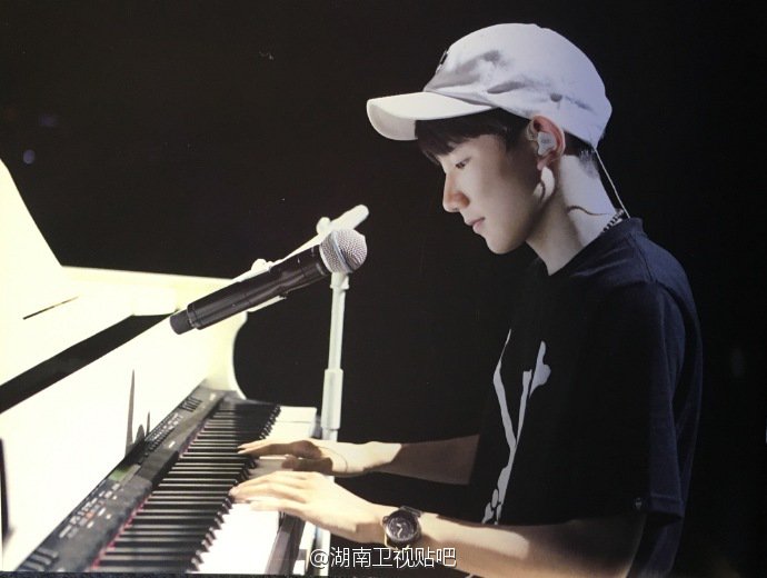 WANG_YUAN_TH's tweet photo. 161029 湖南卫视贴吧 Weibo Update #Wangyuan #TFBOYS https://t.co/rO6GSQmLtj
