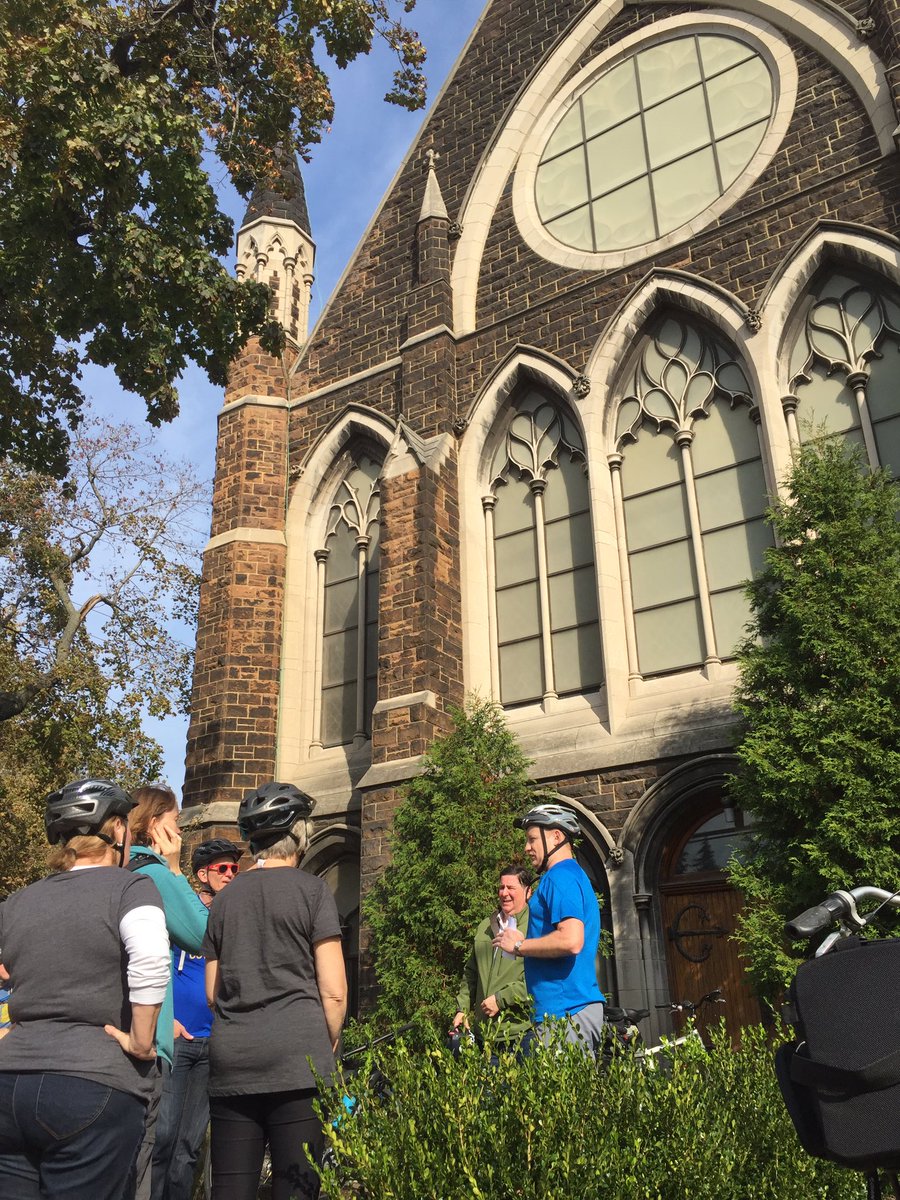 TheNextPGH's tweet image. Mayor @billpeduto joins @ventureoutdoors &amp;amp; @healthyridepgh to lead a bike tour through #Pittsburgh's historic places of worship.