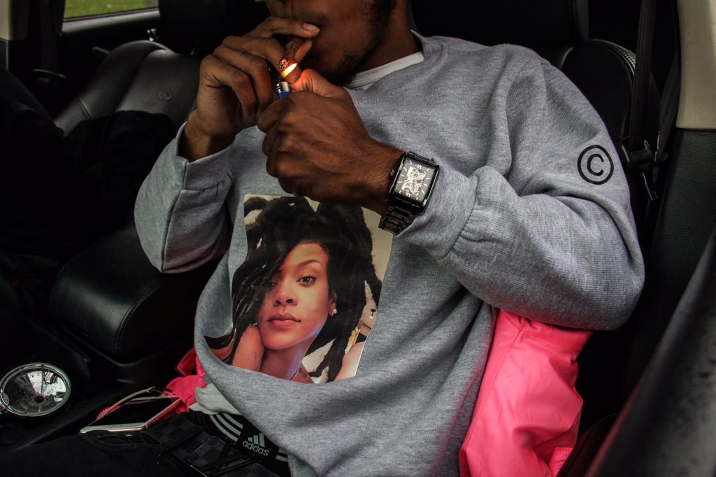 bluffseason's tweet photo. COZYRIRI SWEATER 
Pre-Order Now 
online | https://t.co/RwknQd4xRV

#creatortv https://t.co/WeYlERXZhg