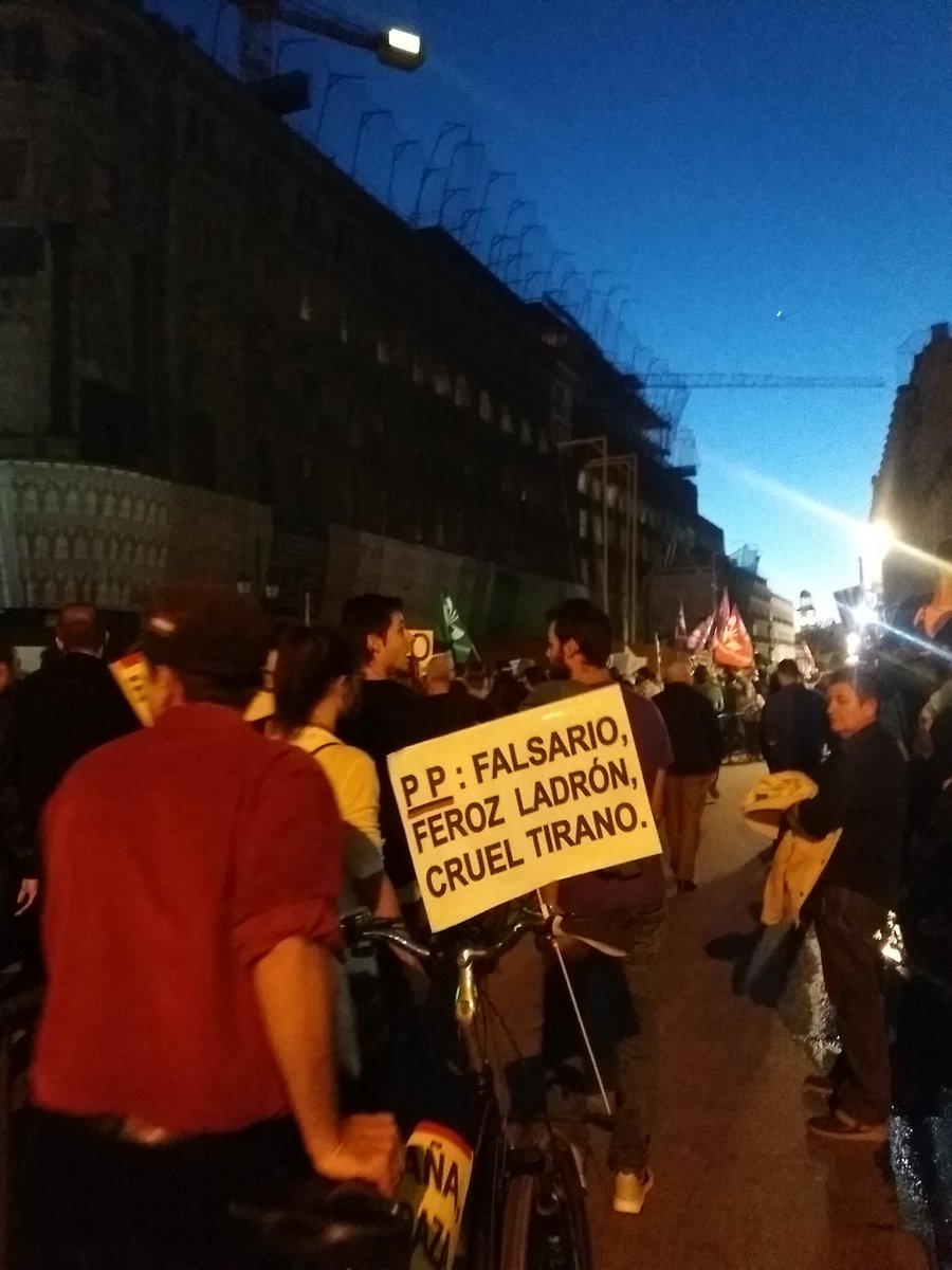 Madrid sale a la calle! NO PP #investidurarajoy