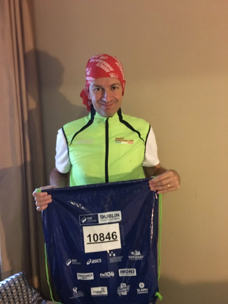 stefanocarugo's tweet photo. Dublin marathon ready to go!#bertollini https://t.co/cRDSLy5DkH