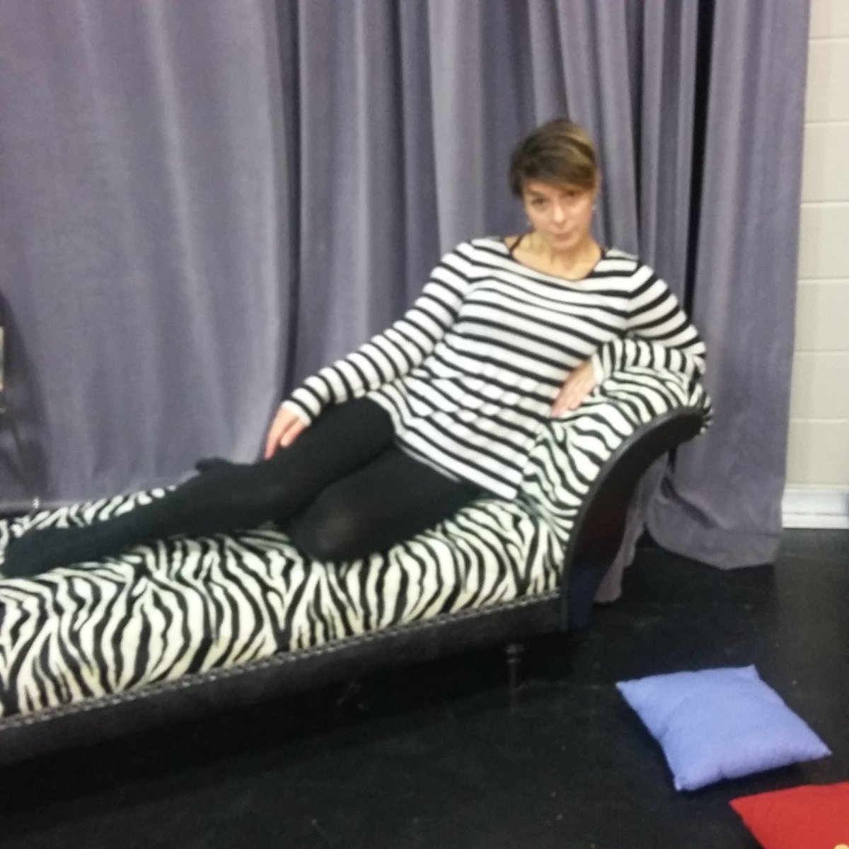 Honestly! Accidental but awesome! #actorsdresslikeset #YYCSlipper @ATPlive <a href="/sjhosie/">Sara-Jeanne Hosie</a>