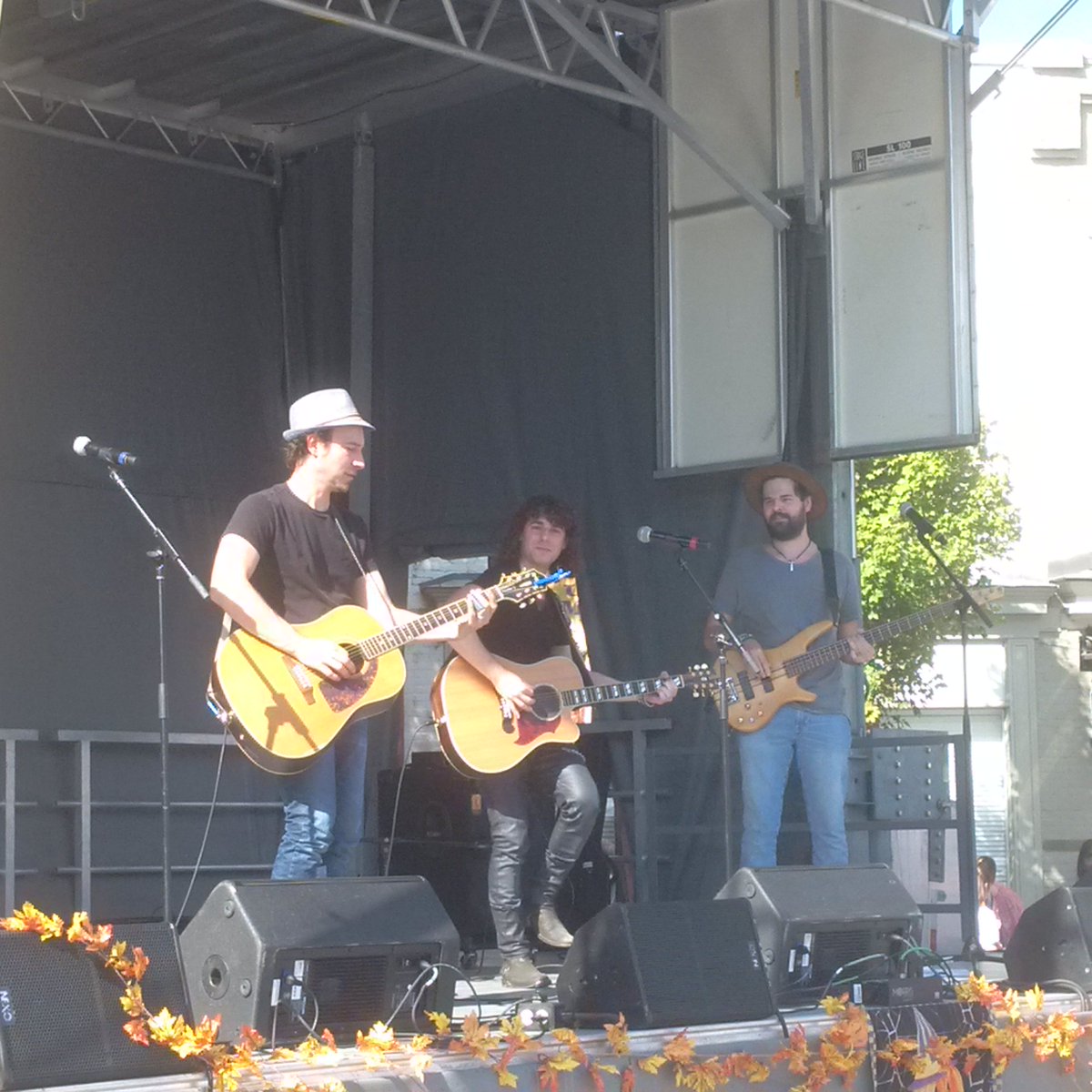 MistyCreekRec's tweet photo. Watching the boys rock @HistoricFrankln for #PumkinfestTN #Xnfinity stage @JoshTaerk @JaronEaton @teddycmorgan https://t.co/T02hNKHAmG