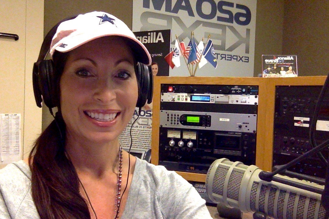 DFWSportsAngel's tweet photo. LIVE 12-1pm CST...#InsideTheGame #620AM #KEXB w/#DFWSportsAngel, Pat Wheeler & #Coach Steve Tucker! #CowboysEagles, #WorldSeriesCubsIndians. https://t.co/eJsO7BqM1J