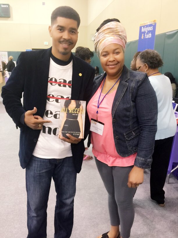 VictoriaAmidou's tweet photo. One of my favorite authors #OmarTyree #VictoriaAmidou #nbbf2016 https://t.co/2dKIHIsxza