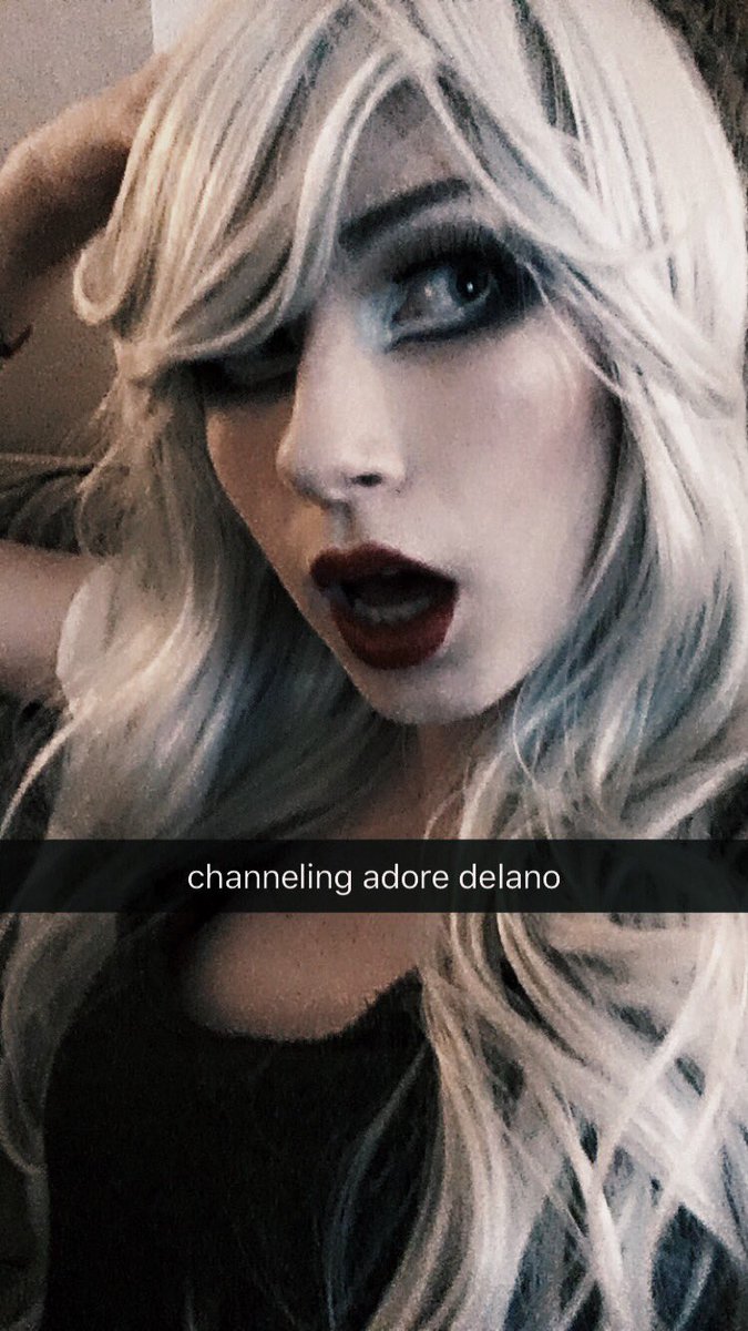 macyymargo's tweet photo. my attempts at @AdoreDelano makeup throughout the months 💞💘 https://t.co/6XcPD4PxlH