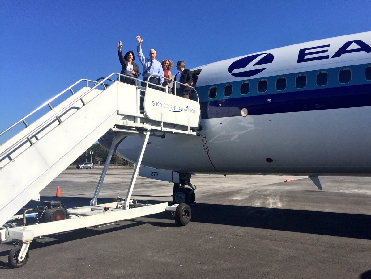Mike_Pence's tweet photo. Wheels down in Jacksonville! North Carolina's "stepping up" to #MakeAmericaGreatAgain! https://t.co/8BTLCPCZqS