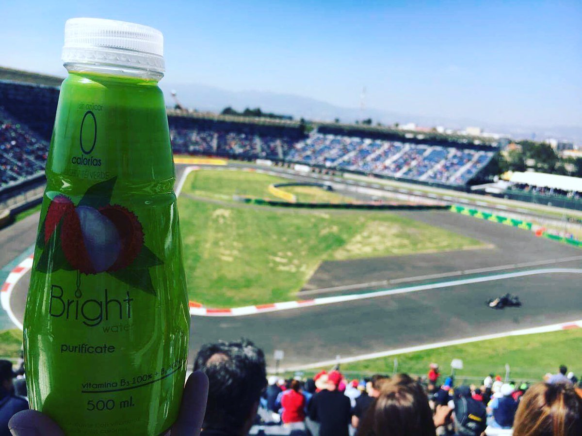 BrightWaterMx's tweet photo. Sábado de #Formula1 en #Mexico #hidratacion con #vitaminas #sinAzucar #Sincalorias #GranPremioDeMexico https://t.co/muQrWoYCbJ