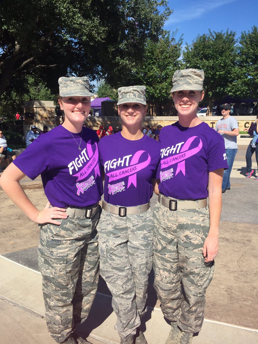 FrogsFortheCure's tweet photo. Looking good just minutes before game time! #GoFrogs #FlyAgain https://t.co/DBWooDAPbL