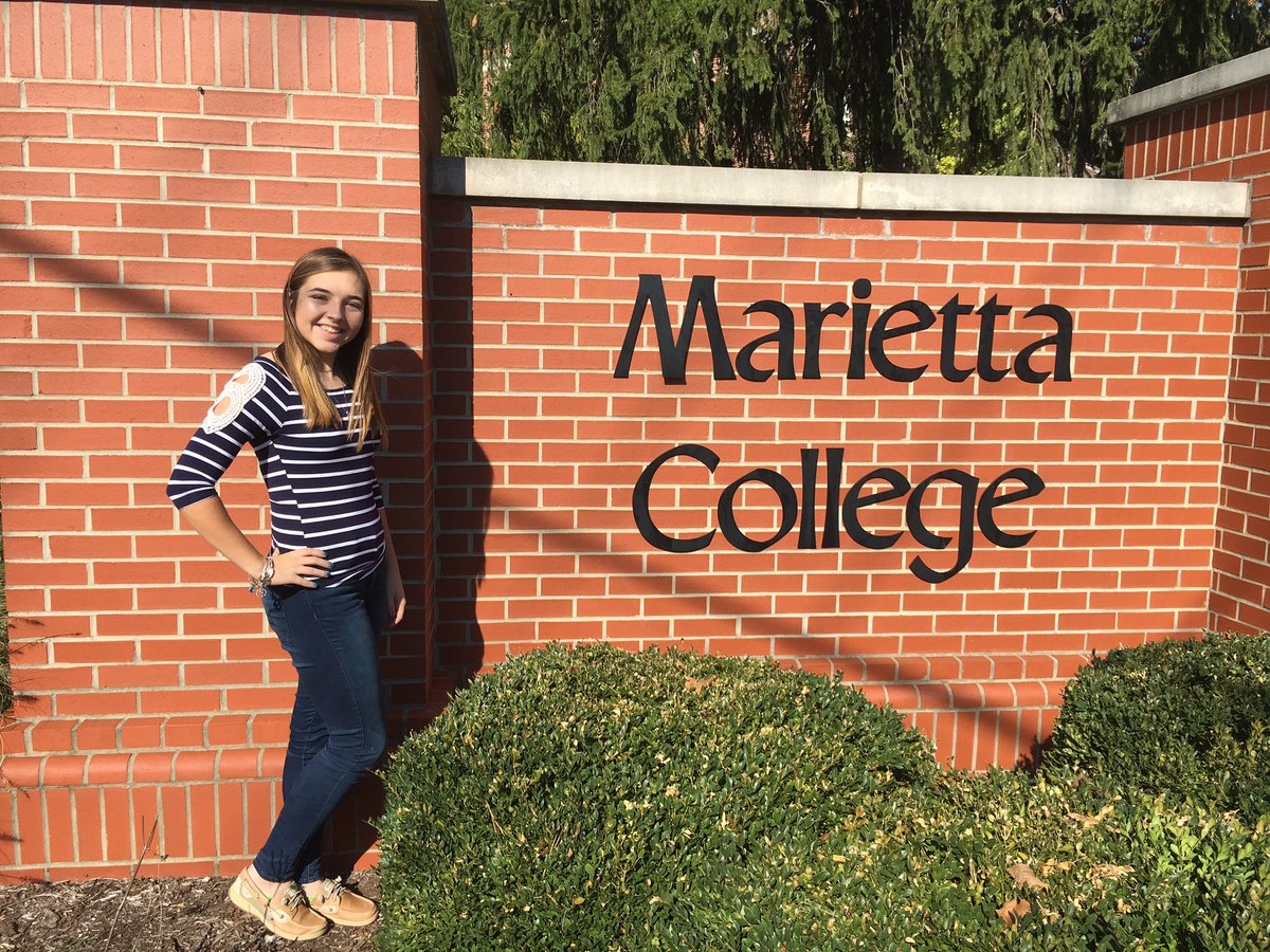ashleylizz15's tweet photo. So much love for this schoolπ @MariettaAdmit #PioNation #FallForMC https://t.co/IJdhqqexj0