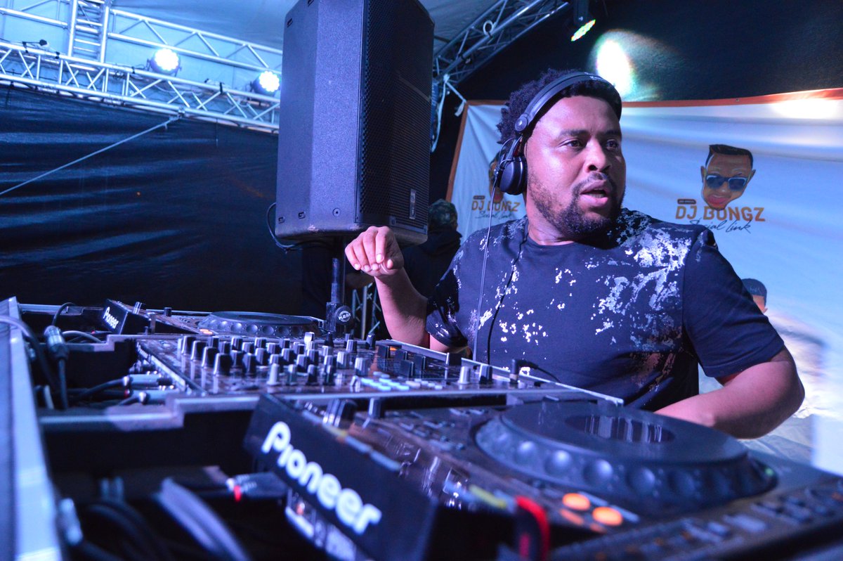 AubzParadigm's tweet photo. @DJSOXsa @Dj_Bongz @DJ_Wobbly @Kgolo_Daguru @Dogg_Dbn https://t.co/A0qgf77wmO