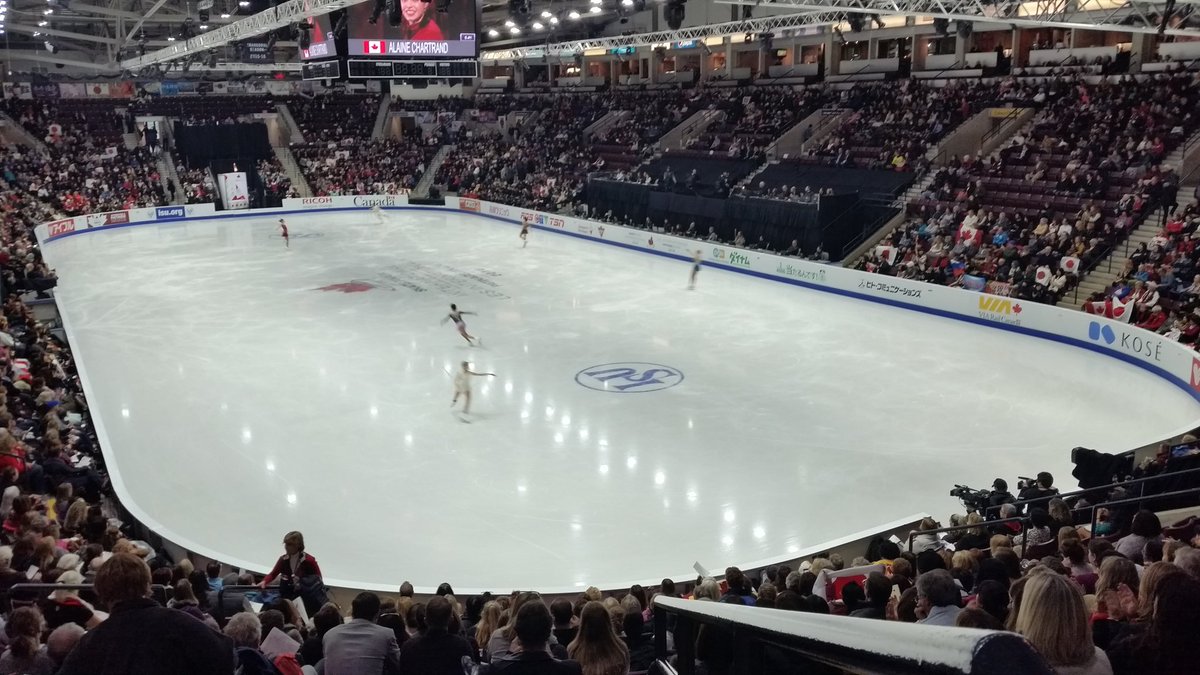 japanskates's tweet photo. Ladies warmup - final 6. https://t.co/KcZt3wdZwl