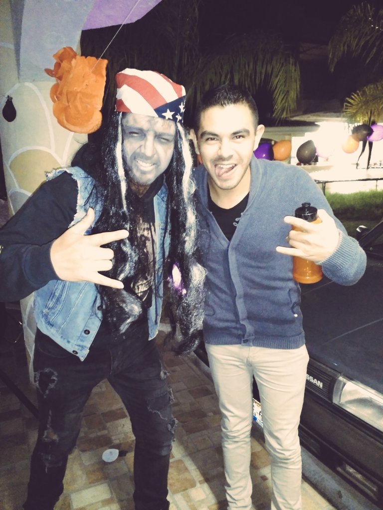 erikcastillo90's tweet photo. #usaparty #halloweekend #halloween2016 #halloweenparty https://t.co/fCwuUrxH0o