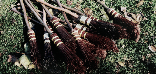 hogwartsishere's tweet photo. Perfect weather... who's ready for a game of #Quidditch? https://t.co/kfO5w7ujOs