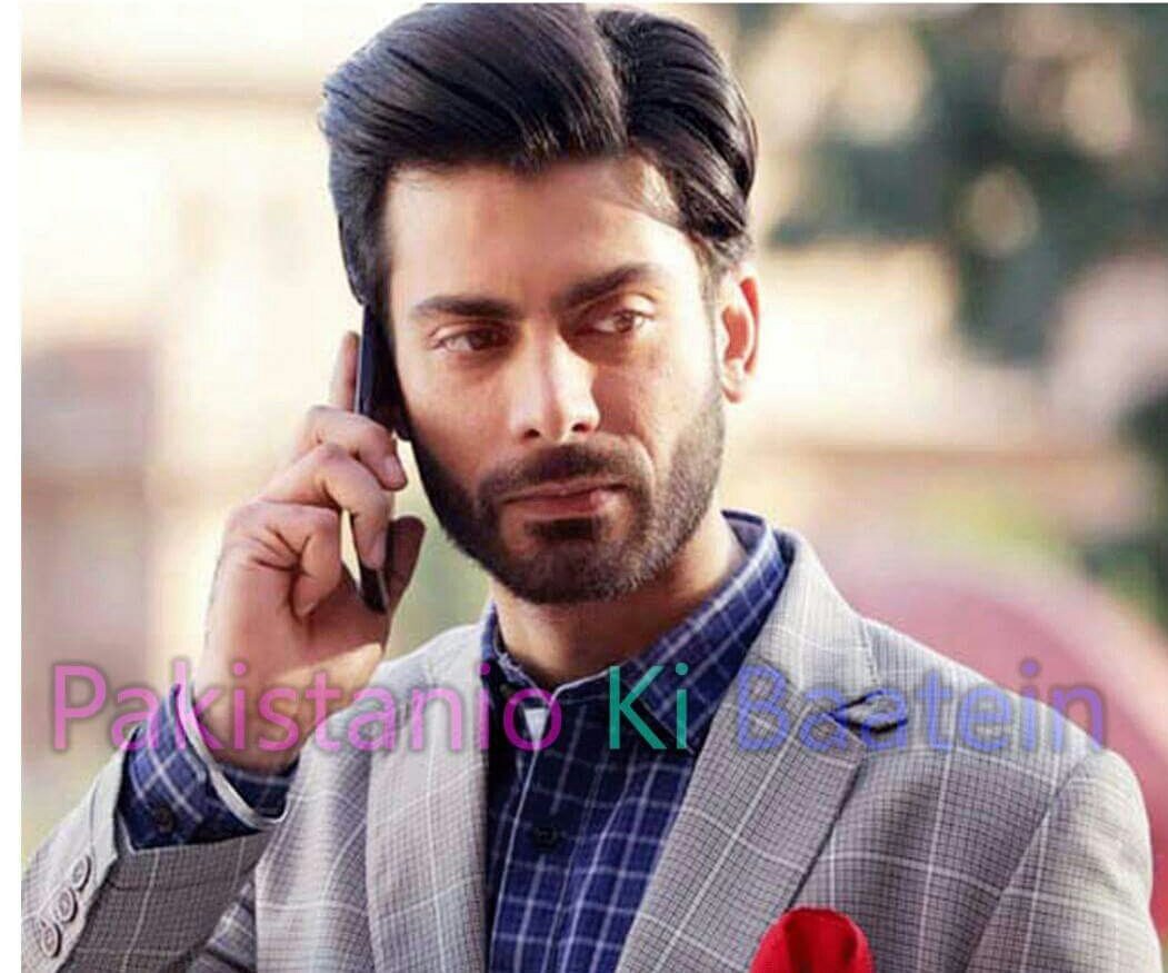 malickfadi745's tweet photo. When There's a call from home and your friends start bharg "BAGHERTIAAN". 😂😡😡 https://t.co/kIb5o29eHM