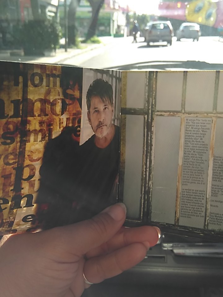 Dragona35's tweet photo. @montanertwiter no puedo dejar de escuchar tu nuevo CD! Nos vemos el 12 en el Luna!!! https://t.co/QXxDT4XOkx