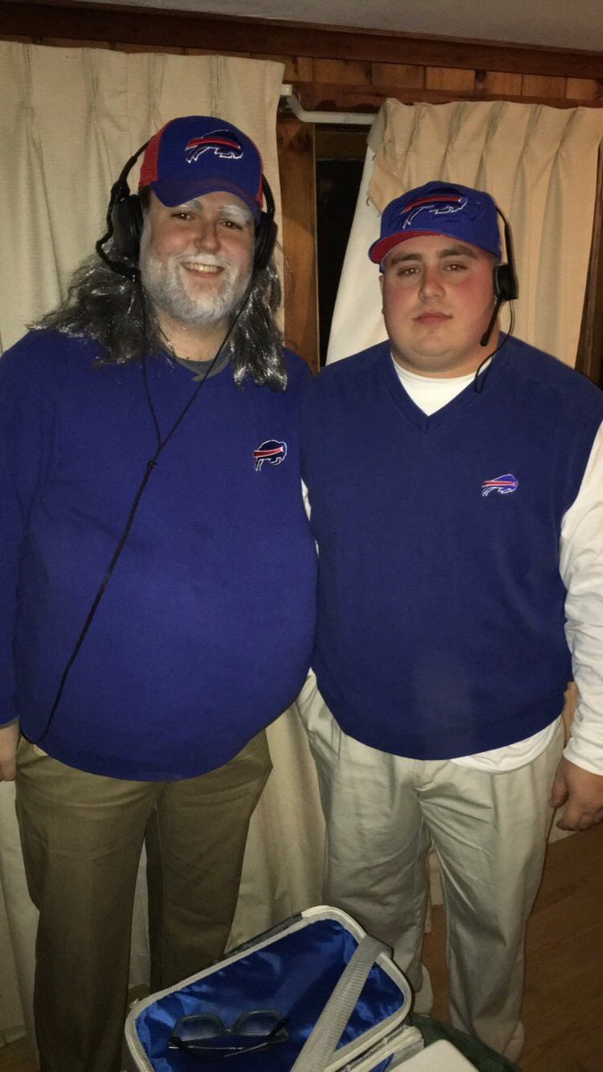 BuffaloBills's tweet photo. Will the real Rex and Rob Ryan please stand up? #BillsHalloween https://t.co/ndob8BvjM6