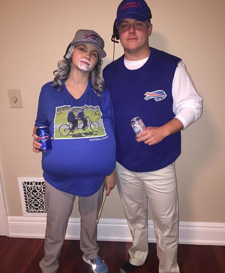 BuffaloBills's tweet photo. Will the real Rex and Rob Ryan please stand up? #BillsHalloween https://t.co/ndob8BvjM6