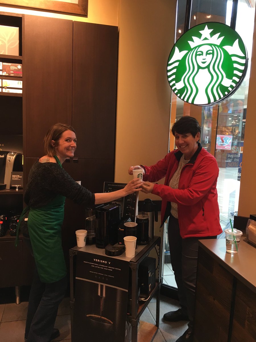 Lesley doing a demo for Irene on the Verisimo V! Amazing espresso, coffee, and the milk frother is unbelievable!!!!