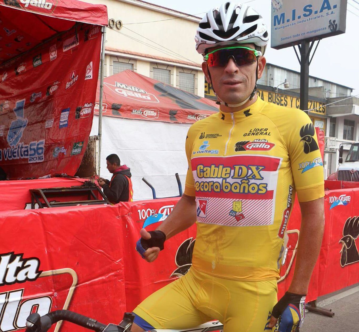 SoyKronchis's tweet photo. @manuelrodas31 se mantiene como el líder de la #56VueltaGuatemala Foto: @prensa64335952 https://t.co/16jAsb51YD