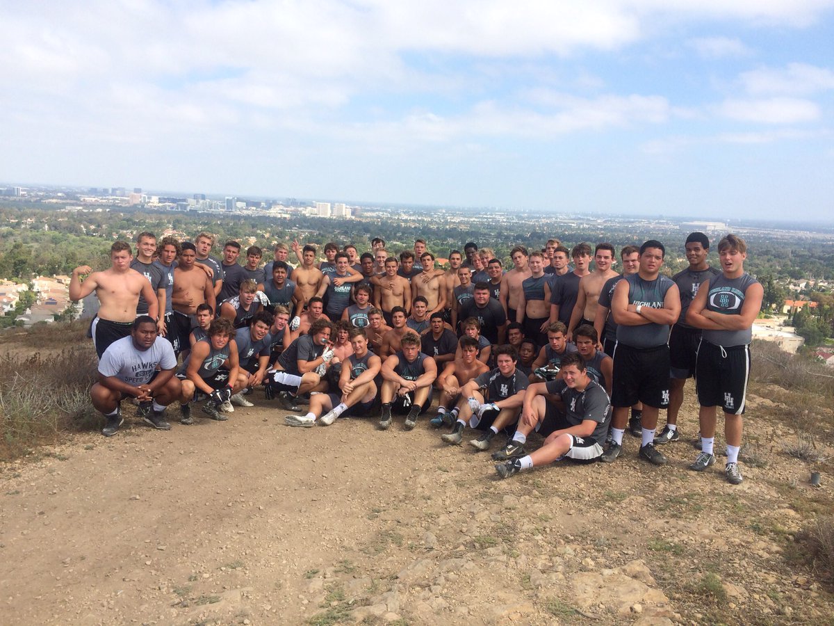 hawks_fb's tweet image. Hey Hawks!  Proud of all of you boys. You played with HEART-INTENSITY-TEAM!  Love you boys #H.I.T.SQUAD #BROTHERHOOD