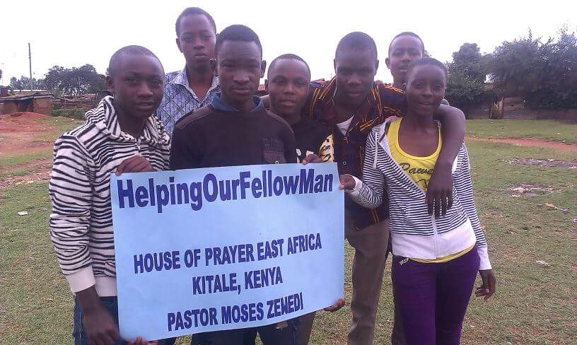 Selfless_Giving's tweet photo. @Selfless_Giving #HPEA showing support for #HOFM & spreading the word of God to every village Kenya. "God's love can break down barriers." https://t.co/FcDfBRdaAo