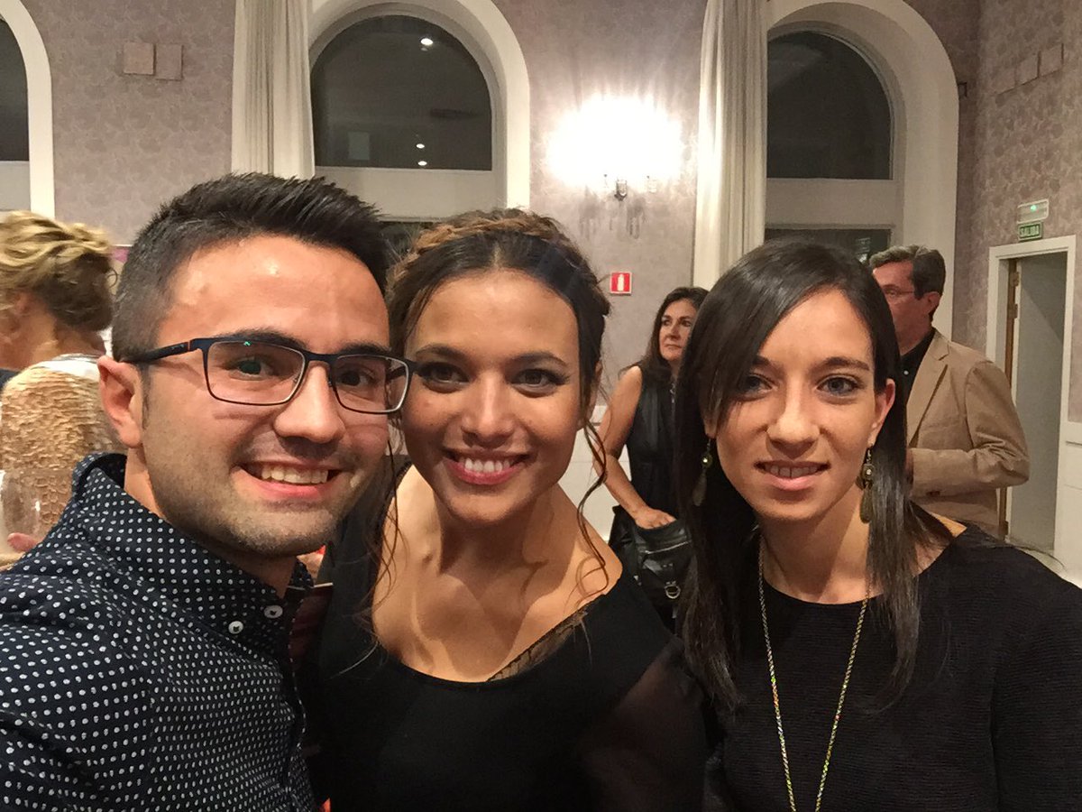 DavidKarre's tweet photo. Un placer compartir la clausura de la Seminci con 3 grandes! @RaulArevaloZ @ElisaMouliaa y @_FernandoGC_ https://t.co/g7wfFfZnoX