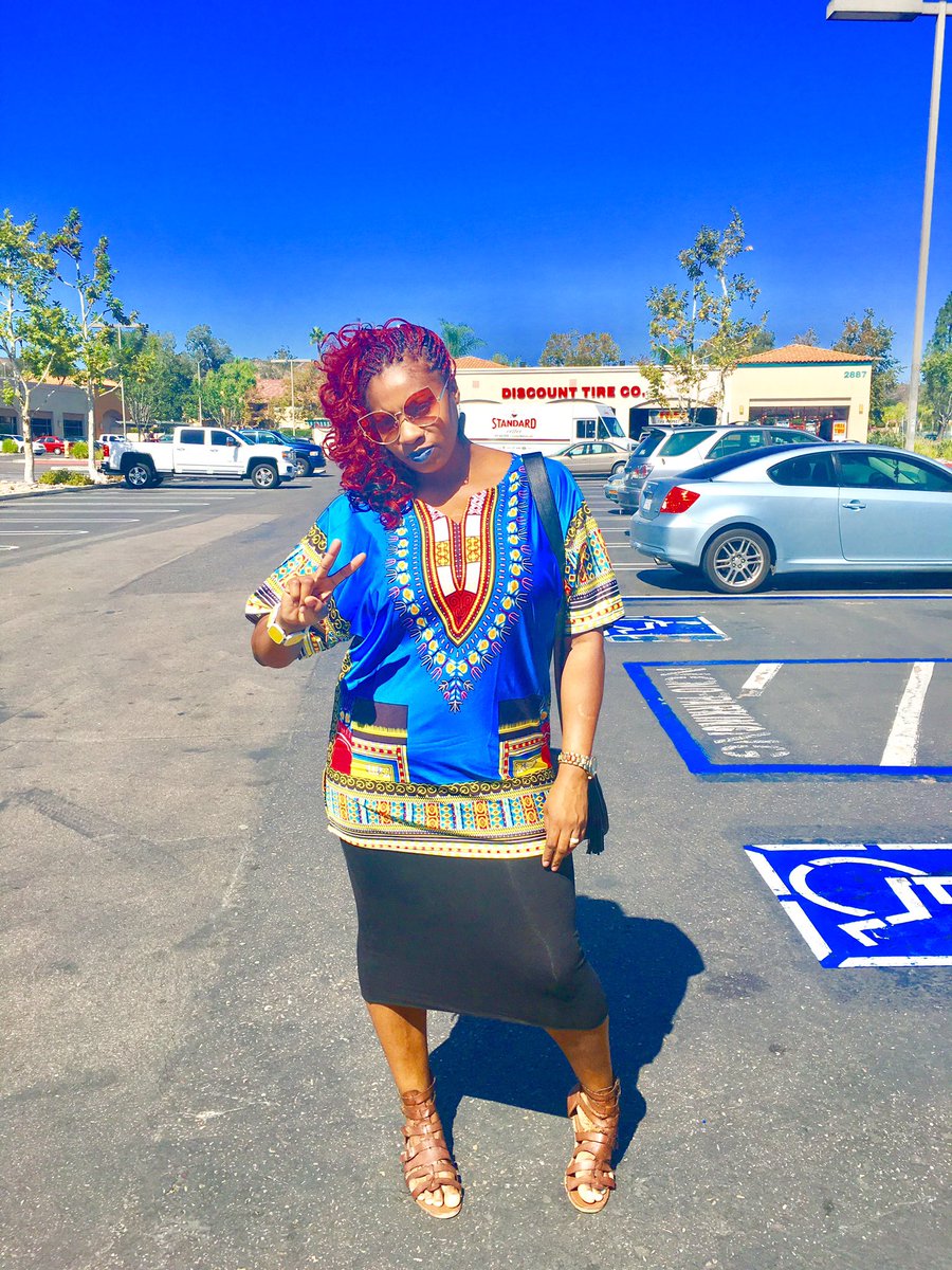 WIFEY2MRWILSON's tweet photo. I think umma lil #TooHood for some!😼 #DashikiPride https://t.co/OE6L2mFxcz