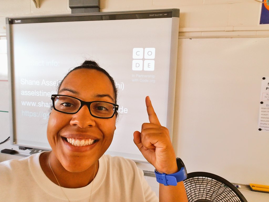 TheKaylaCintron's tweet photo. Our team, total domination! @HikariKishi @codeorg! #rcts #hickamfalcons #learningstuff https://t.co/fAJwjySKkG