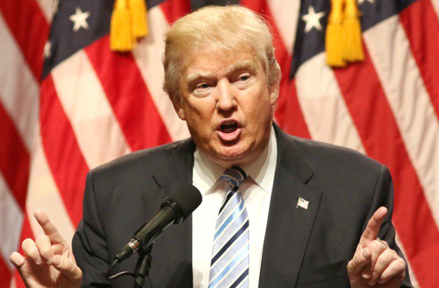 MediaiteTV's tweet photo. Trump Claiming 'Liberal Media Bias' Is an Insult to Conservatives and the Truth https://t.co/EvvHK7otTO  (By @Zigmanfreud) https://t.co/Tc08KYbcG1