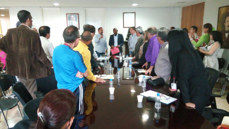 mineducacion_ve's tweet photo. #Ahora Sindicatos educativos presentes en la reunión de trabajo presidida por Vice @aristobulopsuv Vice @jaarreaza y Min @rodulfohumberto https://t.co/1RU4Xe0mjs