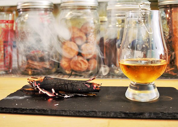 blogTO's tweet photo. Cocktails to drink this fall in #Toronto https://t.co/oE6Oa8cpM9 https://t.co/9y9FfrPnT8