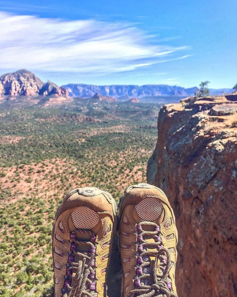 saraheliserose's tweet photo. These rocks were made for climbing. ••••••••••••••••••••••••••••••••• Doe Mountain Trail i… https://t.co/dDrHzA2Wn0 https://t.co/KrOn9hmor0
