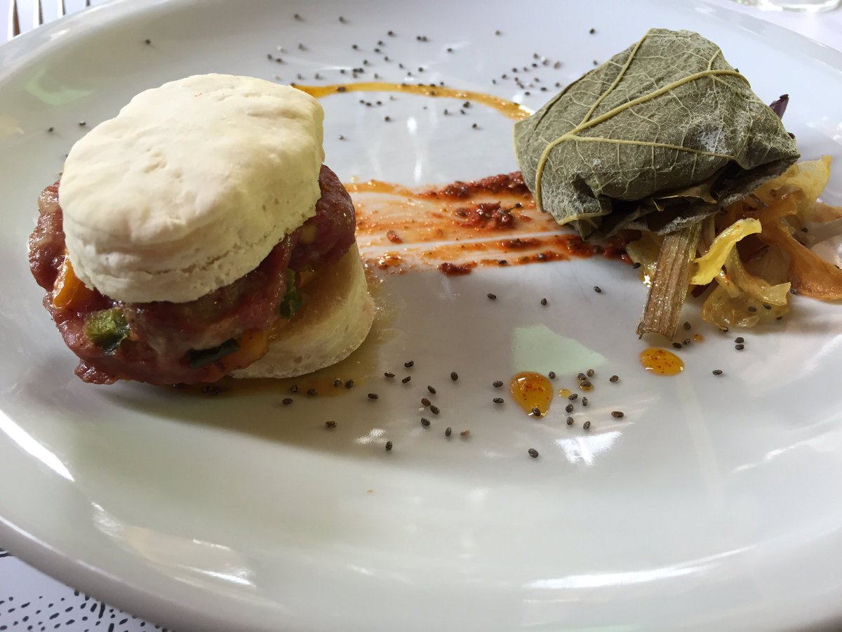 GourmetFacts's tweet photo. No te pierdas todos los detalles de nuestro paso por @CasaVigil en https://t.co/1pnip5gs0Q https://t.co/HVhJUWHKDs