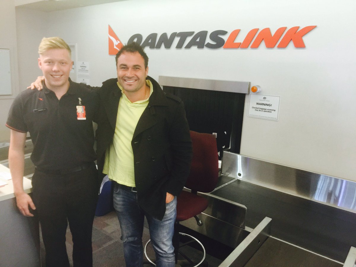 TheCrazyBull's tweet photo. Jackson employee of the month @Qantas he help us with our filming gear from the car #firsttime #notrolleys #legend https://t.co/jgNl4STUe4