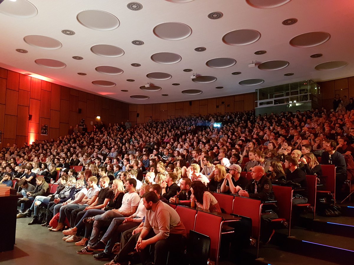 zqnce's tweet photo. Danke Hannover! @ShrStnPpr @litsalon_H @piperverlag https://t.co/VJWVwQpyGk