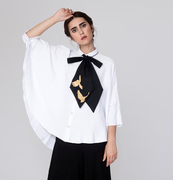 FibresCollectiv's tweet photo. #FibresCollectives #ModeMTL Une touche d’or et de féminité! #DesignerFC https://t.co/1oqw0fvHhy https://t.co/GVjNyWi2lM