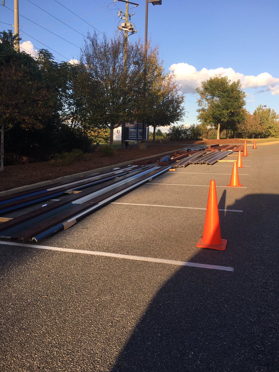 CSUCougarsSB's tweet photo. @ToddReeserAD @ktothew Some of the beams to the new Cougar Cage has arrived! #ItsGreatToBeACougar #csuconstruction https://t.co/WTWjsEaow8
