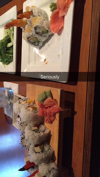 I just took myself on a date and ordered way too much food 😍😋 https://t.co/45xQVoxLPa