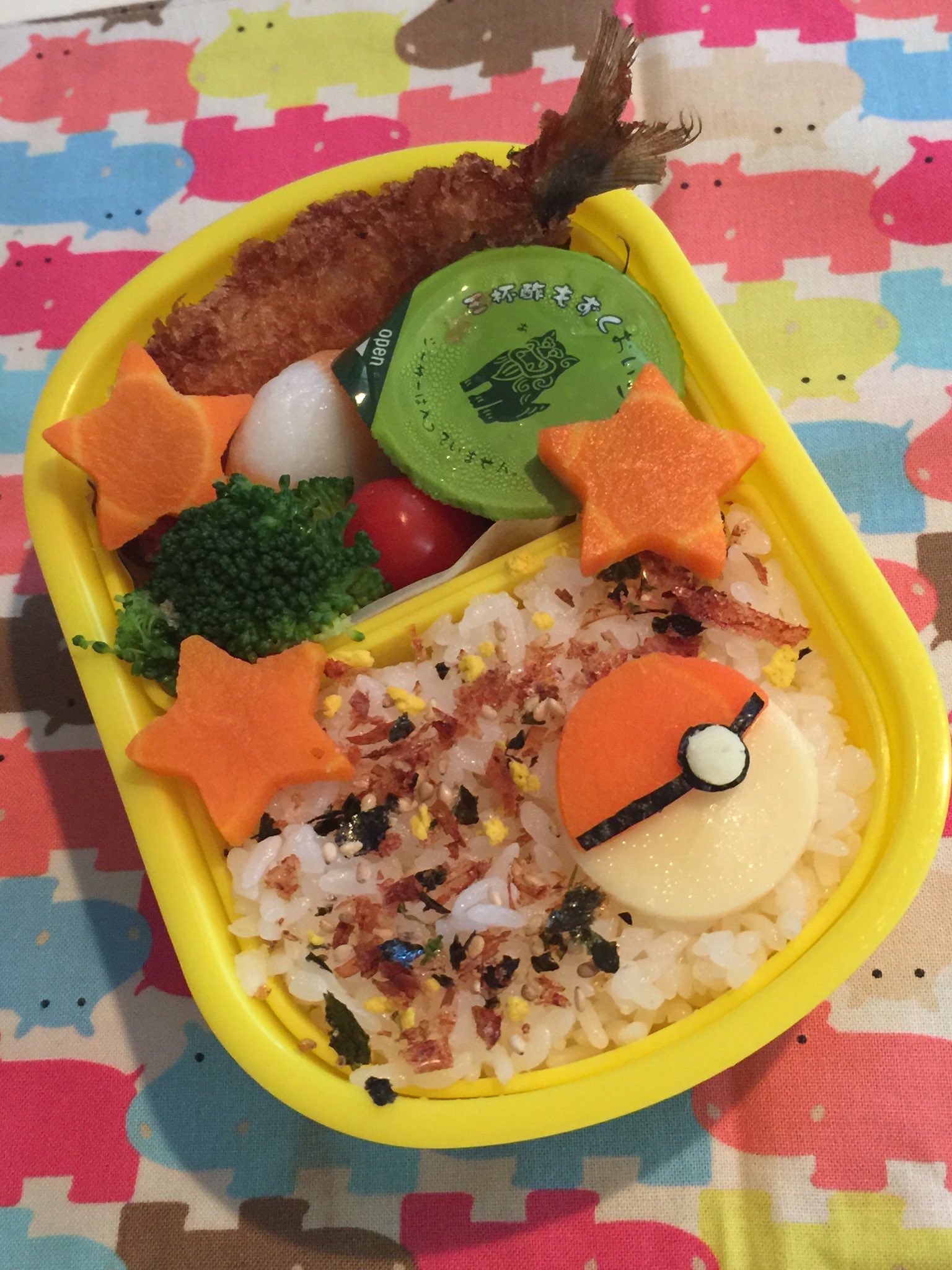 やうこ Twitterren 今日のjr お弁当は ポケモンgo より モンスターボール 楽 レベルが上がってくると使わないですがかつてお世話になりましたw ハイパーボールはともかくスーパーボールは色的に再現できなさそうですが これはなんとか キャラ弁