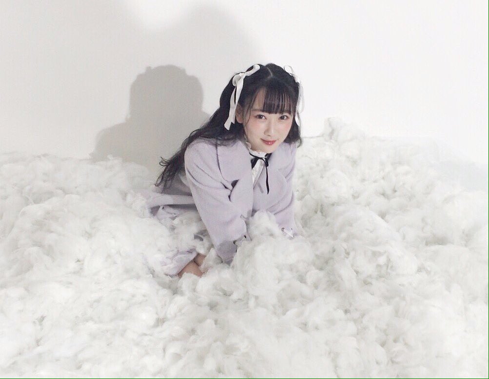yuranotousagi's tweet photo. ＃越智ゆらの生誕祭

ゆらのちゃん、♡♡
お誕生日おめでとうさぎです♡♡

初めてゆらのちゃんに会ったのはWEGOのチェキ会！！
緊張で全然喋れなくて、、
次は必ずたくさん話せるようにがんばれんこんするよ 。

天使すぎるゆらのちゃんが大好きです👼 https://t.co/47pqvrYTDi