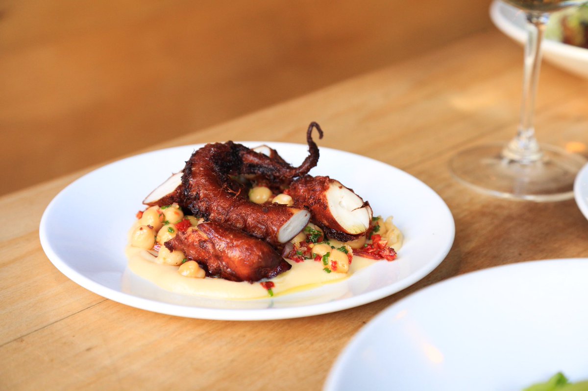 Spanish Octopus w/ chickpeas &amp; sundried tomatoes ✨👌