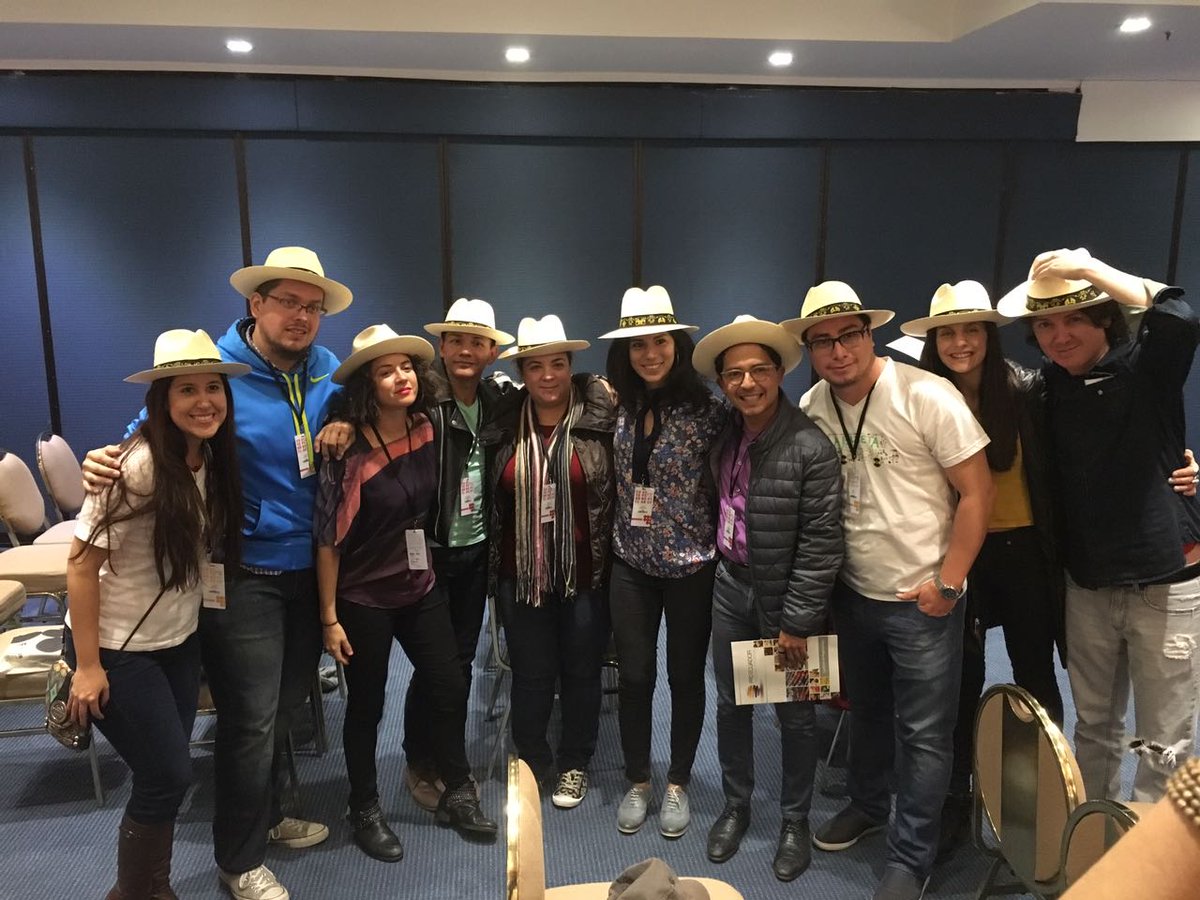 Cultura_Ec's tweet photo. Delegación ecuatoriana del sector cultural participa en #Micsur2016 en Bogotá #ArtesyCreatividad https://t.co/kq6RpDSQyo