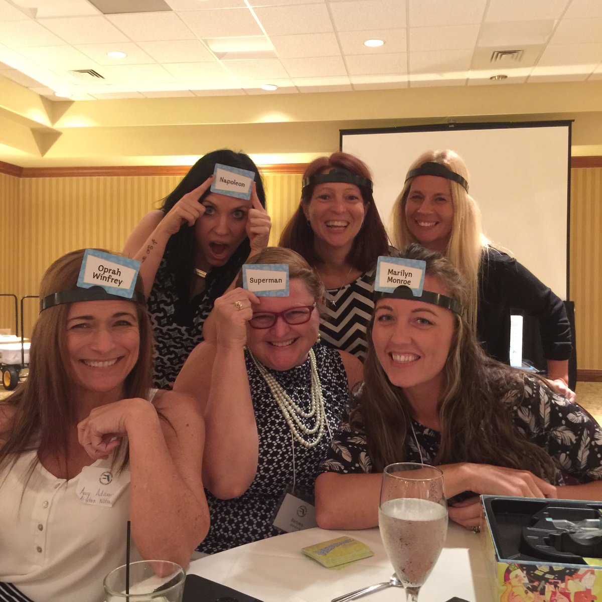 VCSMath's tweet photo. Having fun playing Headbanz!!! #16fallfams #ribbetribbetrabbit https://t.co/rw5B7I9fl0