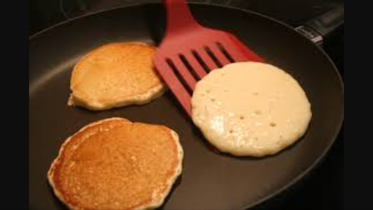 cpeshoward's tweet photo. Our admin made us pancakes this morning! #BestJobEver @TISDCPES thank you Barb, Niesa, Kathy &amp; Paula! https://t.co/exhGbOjFS9
