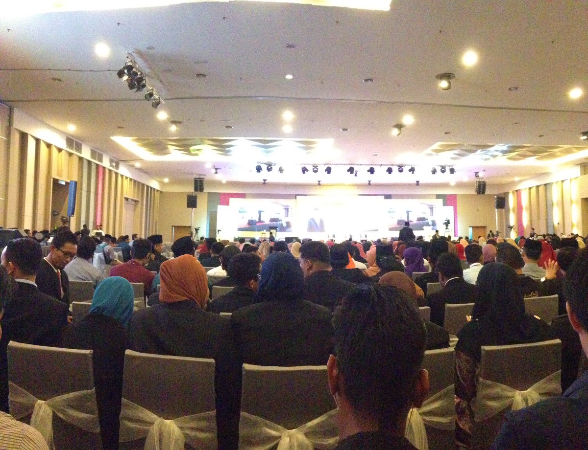 fazreenjamari's tweet photo. #WCIT2016 https://t.co/YJmq7LxkOt