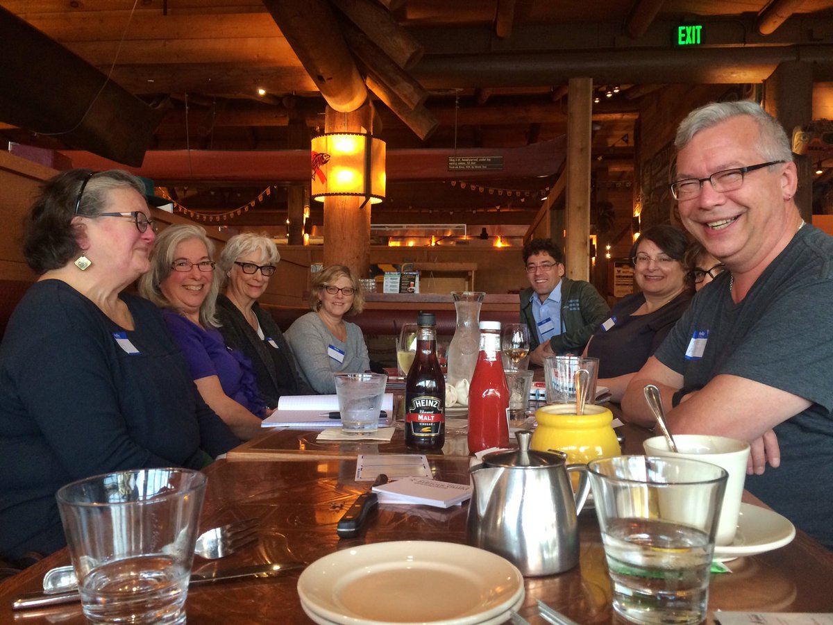 EdsGuild's tweet image. "Editors. We're here when spell-check fails you ."  New tag line from our happy hour w/@VisualQuill. Join us @ Ivar's Salmon House till 7!