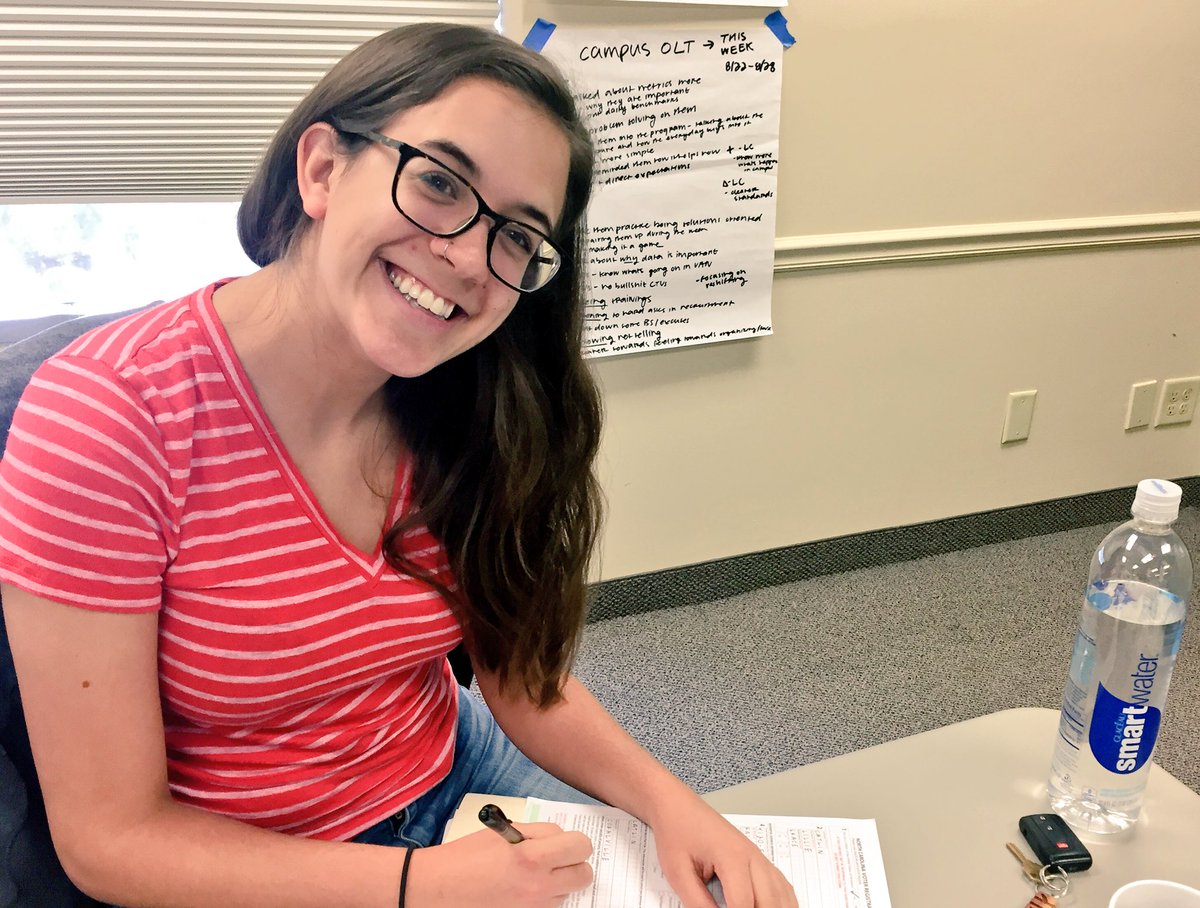 _gabriellabc's tweet photo. .@lilliecatlin registering to vote on the last day in North Carolina! #GetNCRegistered https://t.co/vaBd65Mrlz