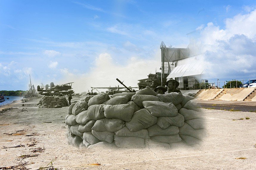 BattleDamaged's tweet photo. Some amazing Now &amp; Then photos.

Defenders on Ford Island watch for planes during the surprise attack on Pearl Harbor.

#BattleDamaged https://t.co/yJ6UwA2Jy7