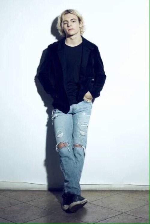 AustinMoonerr's tweet image. 